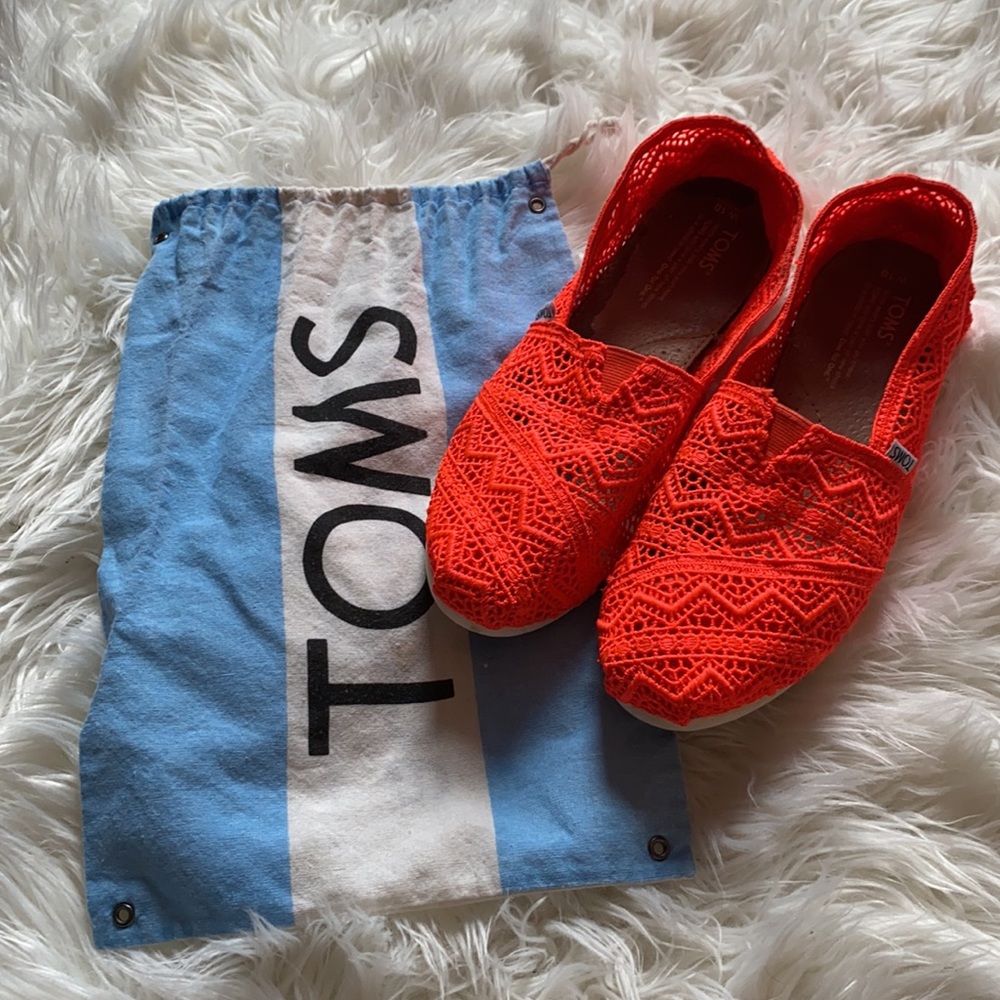 Toms Shoes - Picture 3 of 8